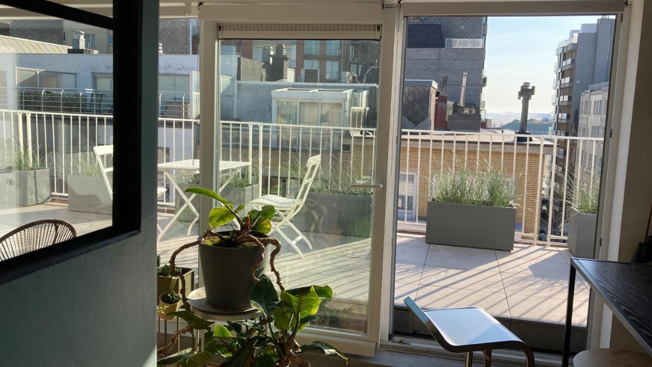 Seaview Penthouse * Ostend